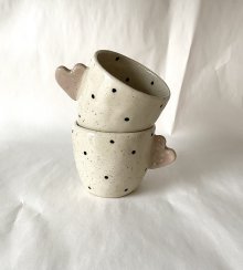Kalíšek PUNTÍKY a srdíčko místo ouška