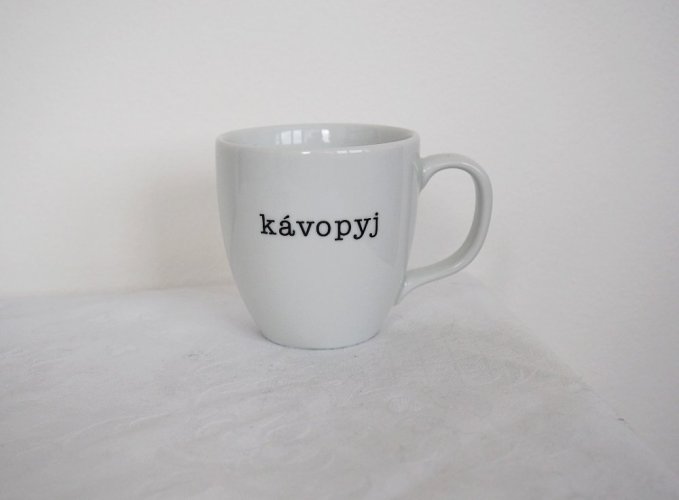 Hrníček kávopyj s obrázkem na dně